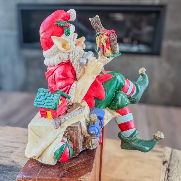 Vintage Christmas Elf Santa Resin Stocking Holder w/ Original Box Whimsy Holiday - Picture 12 of 15
